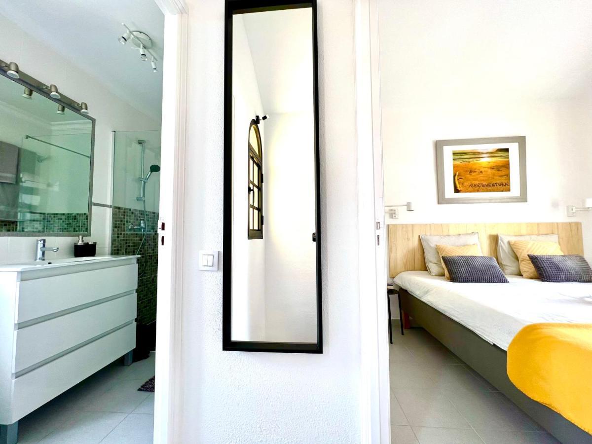 Paola Comfort Apartment Costa Calma Exteriör bild